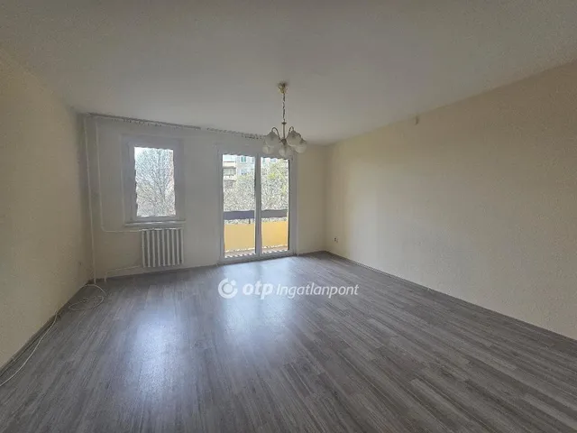 Eladó lakás Ajka 54 nm