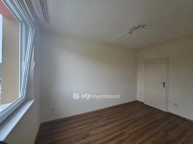 Eladó lakás Ajka 54 nm