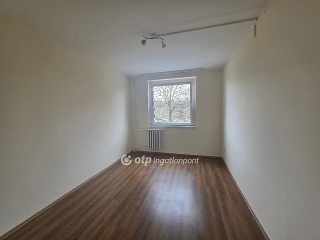 Eladó lakás Ajka 54 nm