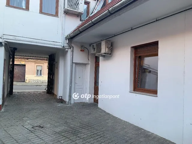 Eladó lakás Pápa 48 nm