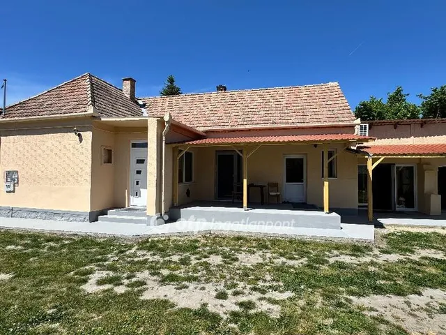 Eladó ház Pápadereske 80 nm