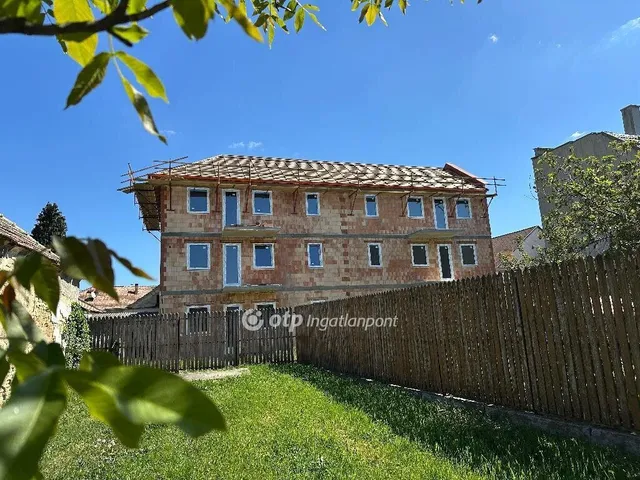 Eladó lakás Pápa 41 nm