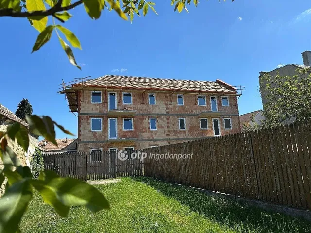 Eladó lakás Pápa 41 nm