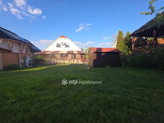 Eladó ház Pápa 290 nm
