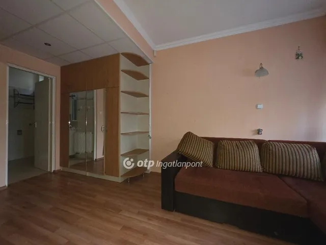 Eladó ház Pápa 290 nm