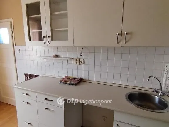 Eladó lakás Ajka 42 nm