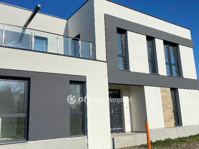 Eladó lakás Győr, Révfalu 160 nm