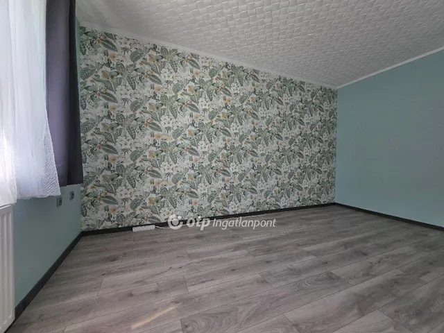 Eladó lakás Pápa 54 nm