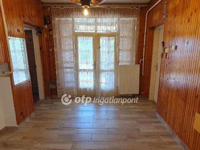 Eladó ház Devecser 89 nm