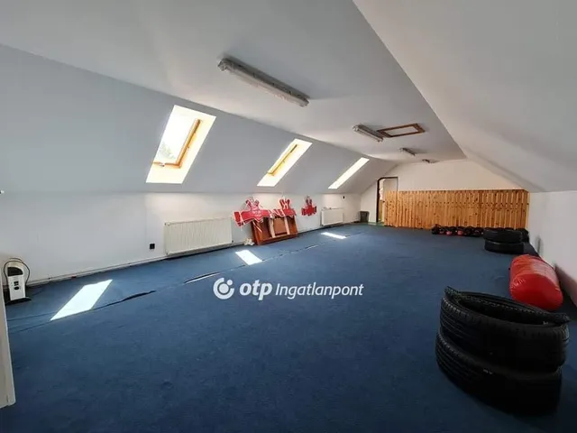 Eladó ház Pápa 471 nm