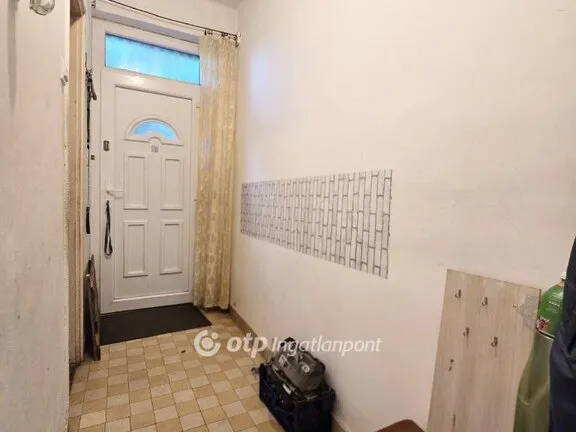 Eladó lakás Pápa 38 nm