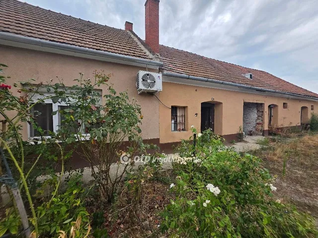 Eladó ház Csönge 91 nm