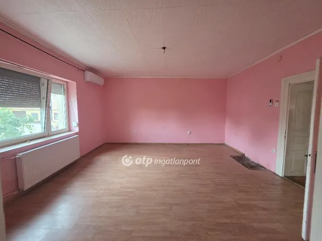 Eladó ház Csönge 91 nm
