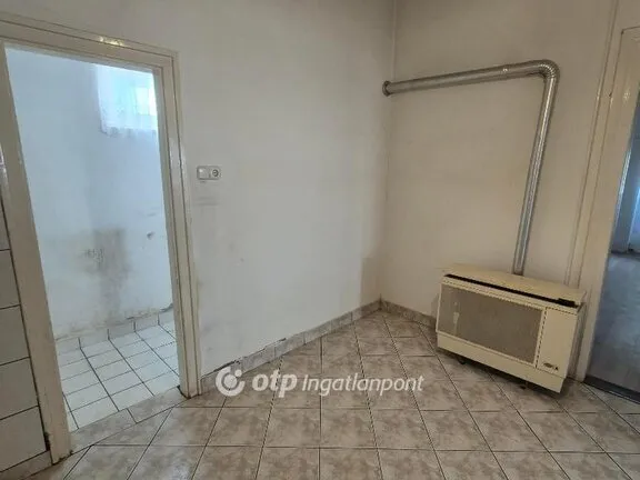 Eladó ház Mezőlak 78 nm