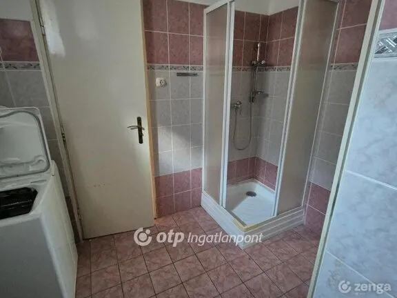 Eladó ház Mezőlak 78 nm