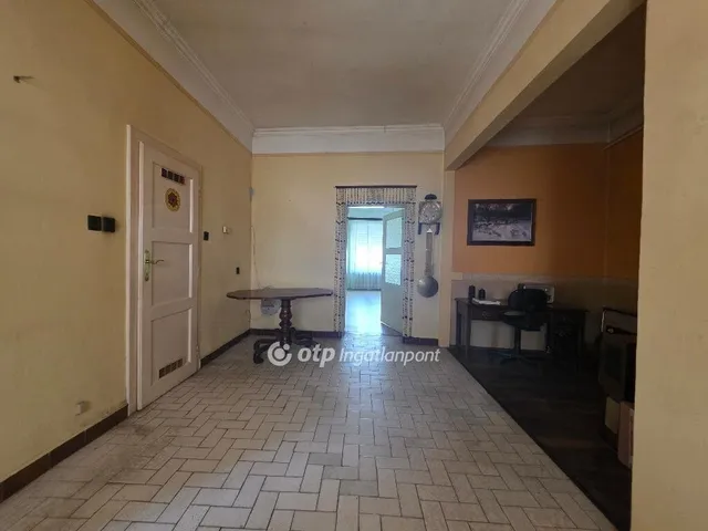 Eladó lakás Pápa 57 nm