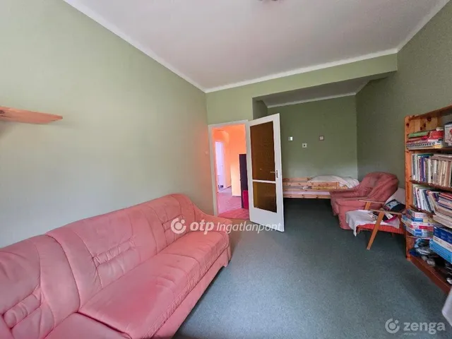 Eladó lakás Pápa 121 nm