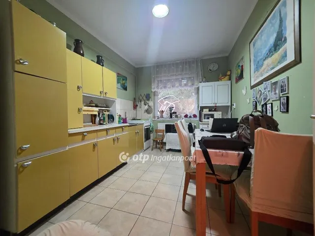 Eladó lakás Pápa 121 nm