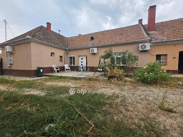 Eladó ház Csönge 91 nm