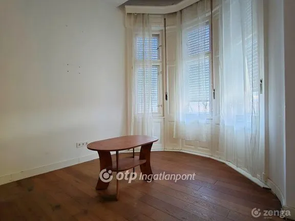 Eladó lakás Pápa 112 nm