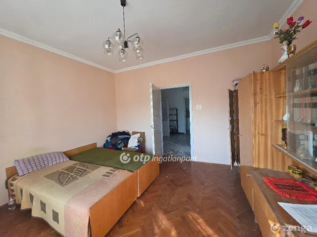 Eladó ház Pápa 198 nm