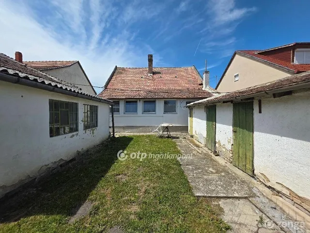 Eladó ház Pápa 69 nm
