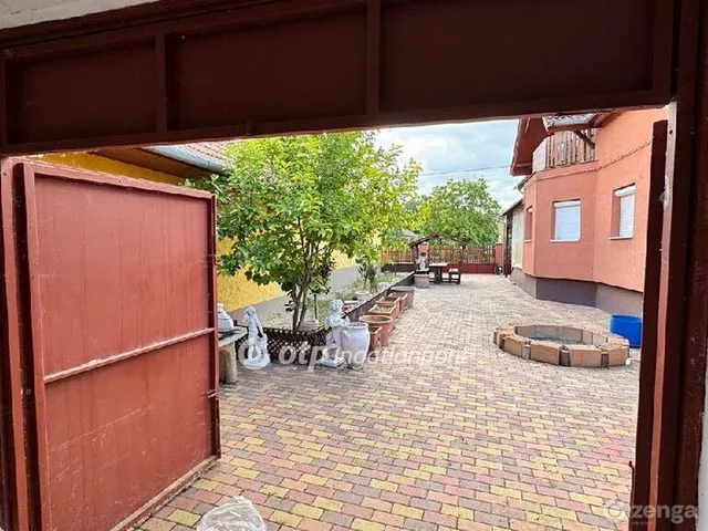 Eladó ház Pápa 200 nm