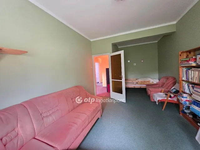 Eladó lakás Pápa 121 nm