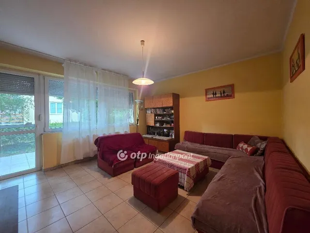 Eladó lakás Pápa 121 nm