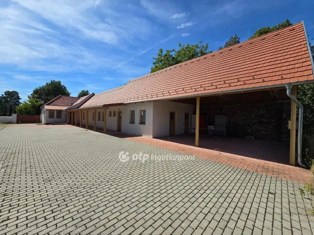 Eladó ház Somlójenő 140 nm