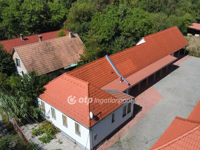 Eladó ház Somlójenő 140 nm