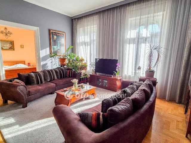 Eladó lakás Budapest VI. kerület 151 nm