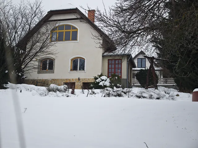 Eladó ház Budakalász 135 nm