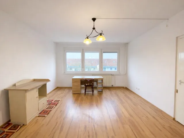 Eladó lakás Budapest XIII. kerület, Angyalföld, Országbíró lakótelep 67 nm