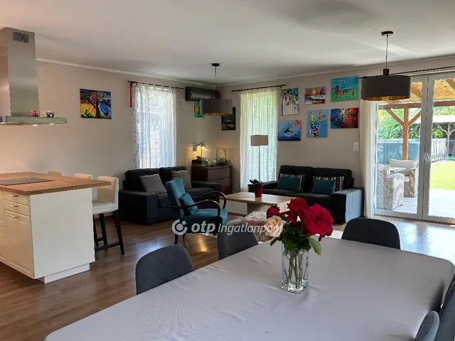 Eladó ház Dunakeszi 150 nm