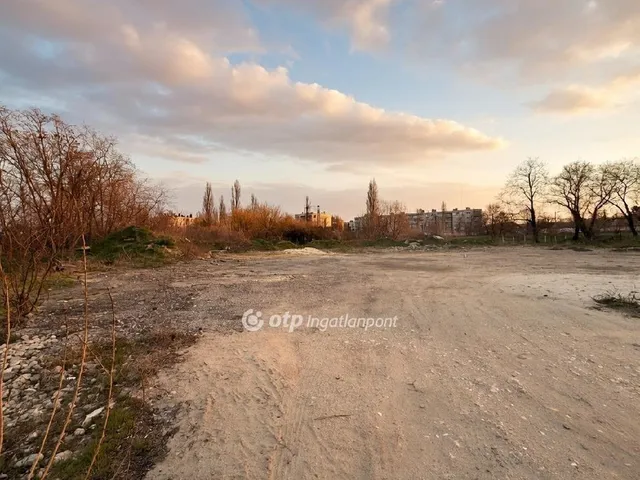 Eladó telek Budapest XIV. kerület 4327 nm