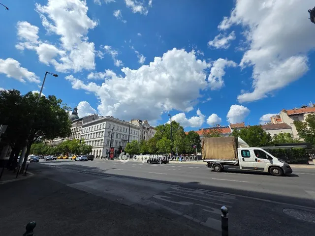 Eladó lakás Budapest VI. kerület 57 nm