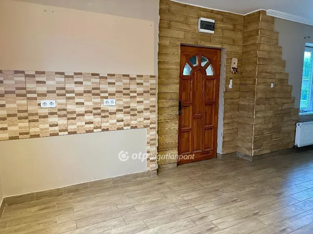 Eladó mezőgazdasági ingatlan Dánszentmiklós 101 nm