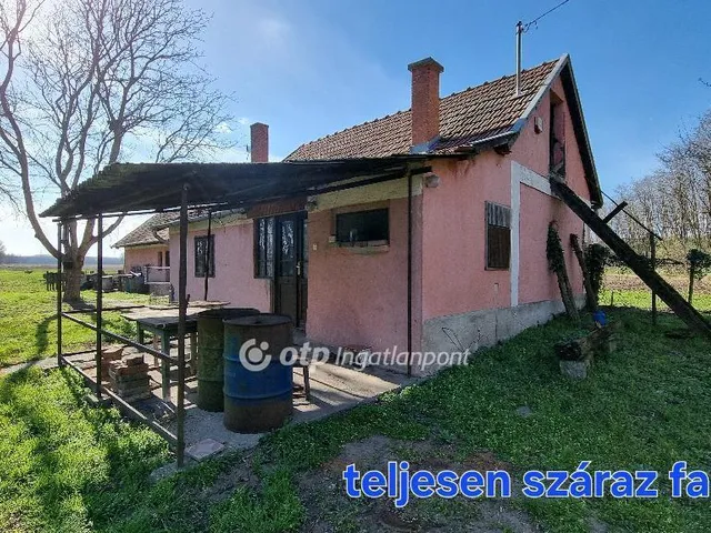 Eladó mezőgazdasági ingatlan Albertirsa 95 nm