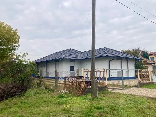 Eladó ház Dánszentmiklós 112 nm