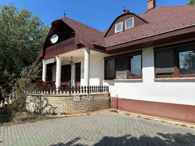 Eladó ház Dabas 194 nm