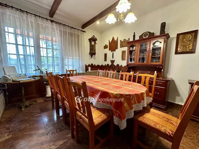 Eladó ház Dabas 194 nm