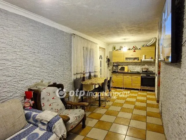 Eladó ház Cegléd 118 nm