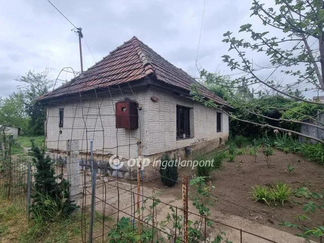 Eladó ház Tápióbicske 45 nm