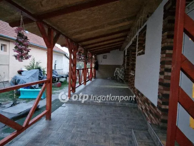 Eladó ház Cegléd 118 nm