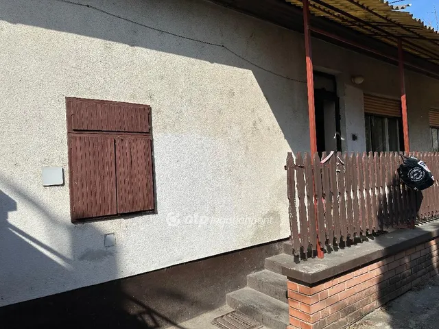 Eladó ház Cegléd 217 nm