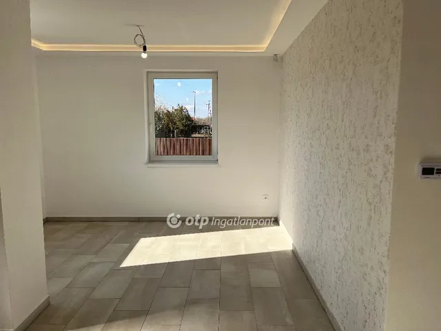 Eladó lakás Tápiószőlős 60 nm