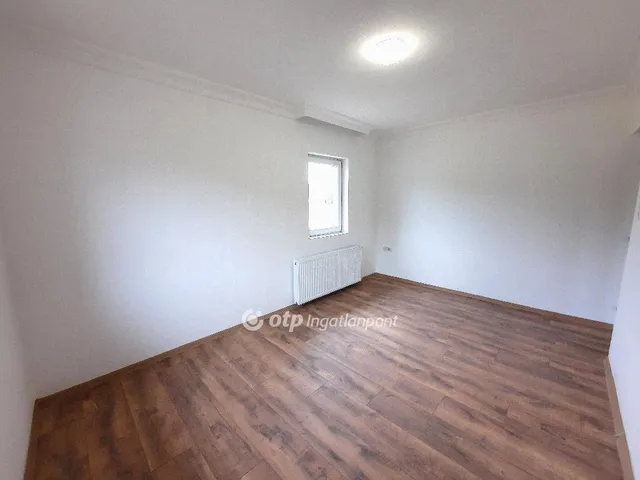 Eladó ház Csemő 64 nm