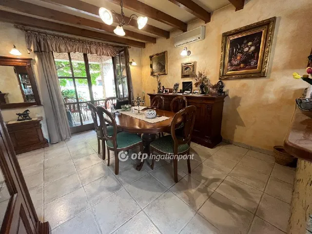 Eladó ház Hernád 156 nm