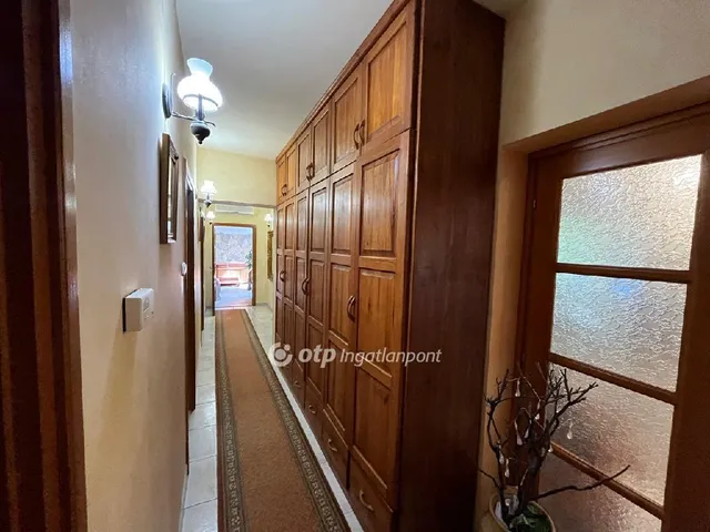 Eladó ház Hernád 156 nm